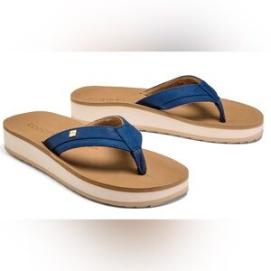Cobian Reya Rise Blue Platform Flip Flop Sandals Cushioned Comfort Foam Sole W 9
